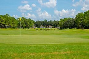 Fabulous Golf Course View Private Pool Game Room! 7 Bedroom Home by Re