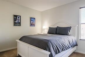 Fabulous Golf Course View Private Pool Game Room! 7 Bedroom Home by Re