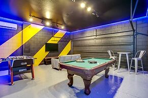 Jedi Temple! Take A Virtual Tour Private Pool! 9 Bedroom Villa by RedA