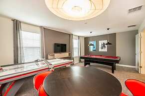 New! Champions Gate Huge Space For 16! 8 Bedroom Villa by Redawning