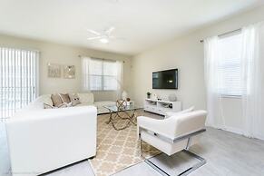 8946tw 8 Bedroom Villa by RedAwning