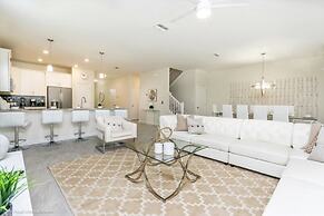 8946tw 8 Bedroom Villa by RedAwning