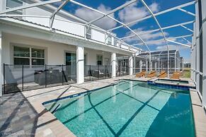 8946tw 8 Bedroom Villa by RedAwning