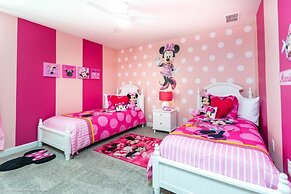 8946tw 8 Bedroom Villa by RedAwning