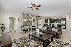 Best Resort In Disney Area! 6 Bedroom Villa by RedAwning