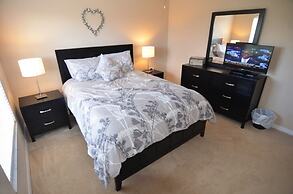 Perfect For Your Family! 4 Bedroom Villa by Redawning