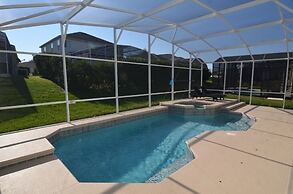 Perfect For Your Family! 4 Bedroom Villa by Redawning