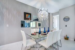 Orlando Newest Resort Community Town 5 Bedroom Townhouse by RedAwning