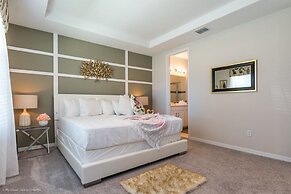 Orlando Newest Resort Community Town 5 Bedroom Townhouse by RedAwning