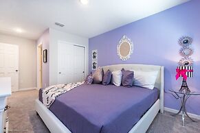 Orlando Newest Resort Community Town 5 Bedroom Townhouse by RedAwning