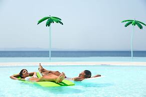 Alexandra Elegance Bridging Generations