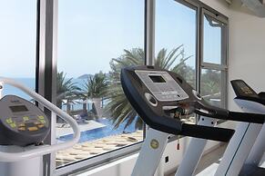 Alexandra Elegance Bridging Generations