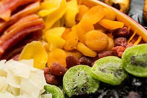 Alexandra Elegance Bridging Generations