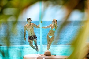 Alexandra Elegance Bridging Generations