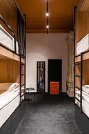 Globe Runner Rooms & Dorms