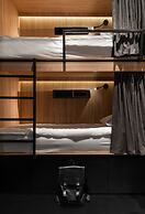 Globe Runner Rooms & Dorms