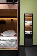 Globe Runner Rooms & Dorms