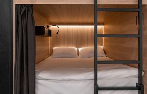 Globe Runner Rooms & Dorms