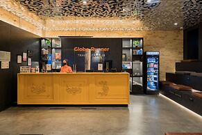Globe Runner Rooms & Dorms