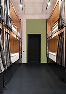 Globe Runner Rooms & Dorms