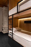 Globe Runner Rooms & Dorms