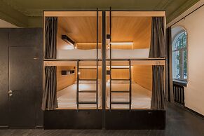 Globe Runner Rooms & Dorms
