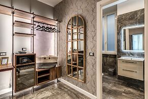 Apollo Boutique Hotel