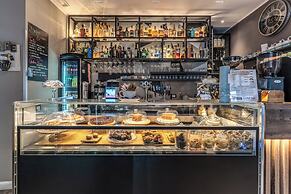 Apollo Boutique Hotel