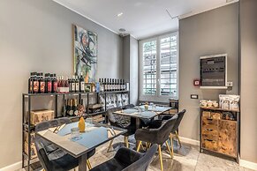 Apollo Boutique Hotel