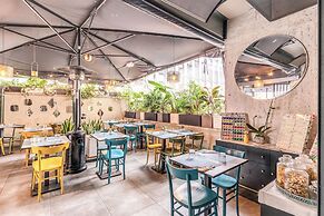 Apollo Boutique Hotel