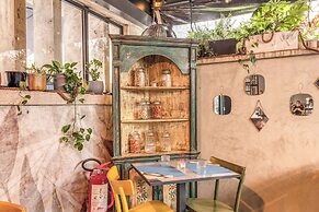 Apollo Boutique Hotel