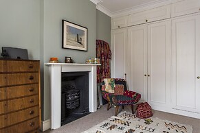 Albion Street by Onefinestay