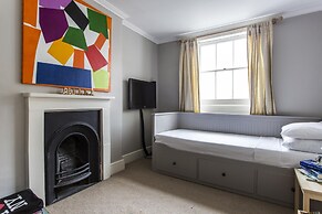 Albion Street by Onefinestay