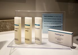 Hampton by Hilton David