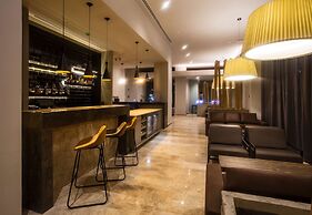 Hampton by Hilton David