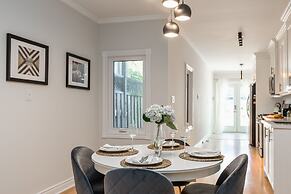 Homey & Elegant 3-bedroom House in the Annex