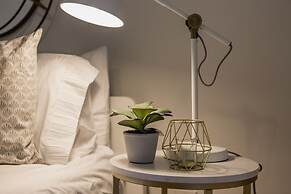 Homey & Elegant 3-bedroom House in the Annex