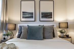 Homey & Elegant 3-bedroom House in the Annex