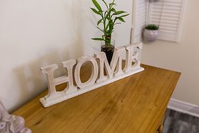 Cozy Basement Studio