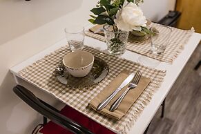 Cozy Basement Studio