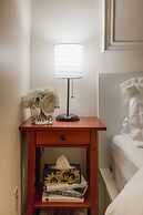 Cozy Basement Studio