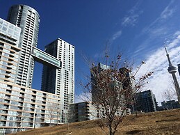 Luxury Open-concept & Lake View