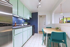 Colourful 2-bedroom Apartment