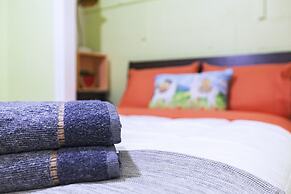 Colourful 2-bedroom Apartment