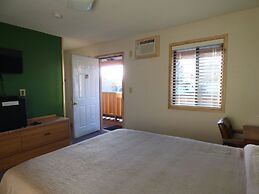 The Hitching Post Hotel and Farm Store