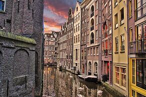 Leidse Square Luxury Apartment