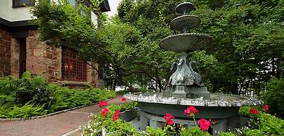 Bass Cottage & Ullikana