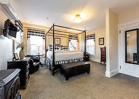 Bass Cottage & Ullikana