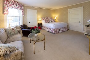 Bass Cottage & Ullikana