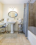 Bass Cottage & Ullikana